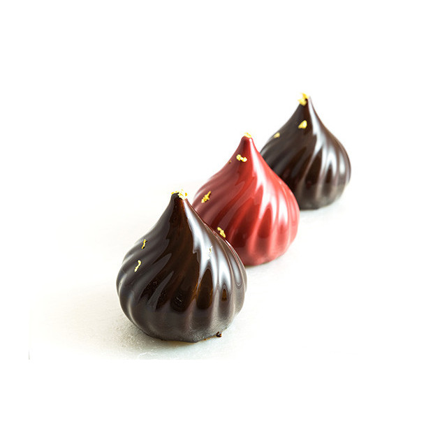 Spheres torsadees realisees avec le moule silicone Russian Tale Spheres torsadees realisees avec le moule silicone Russian Tale