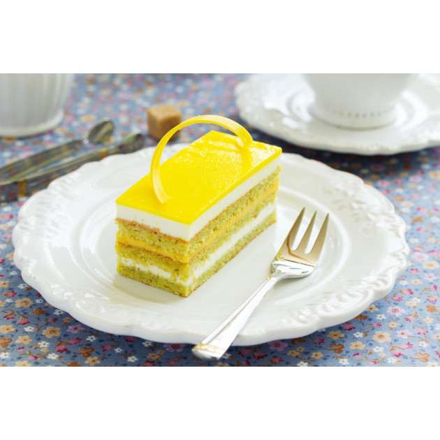 Entremets Pistache Passion realise avec le Kit Cadres Superposables 25 x 20cm