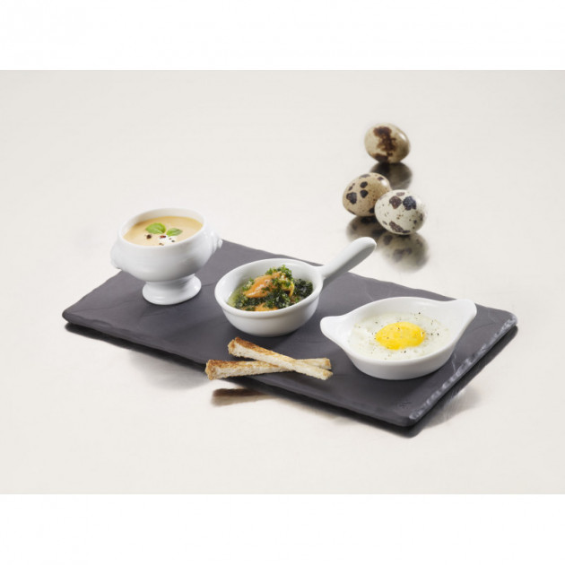 Exemple de presentation de l'assiette rectangulaire en porcelaine Revol Basalt Exemple de presentation de l'assiette rectangulaire en porcelaine Revol Basalt