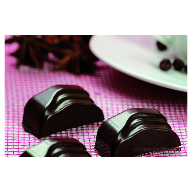Chocolats realises avec le moule a chocolat en silicone Easy Choc