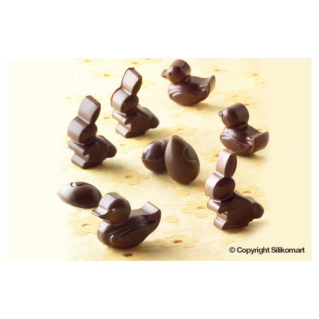 Chocolats de Paques realises avec le moule silicone paques EasyChoc Chocolats de Paques realises avec le moule silicone paques EasyChoc