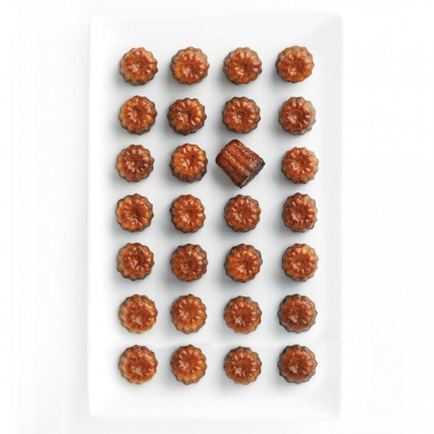 28 delicieux Mini-Canneles faits avec le moule Mastrad 28 delicieux Mini-Canneles faits avec le moule Mastrad