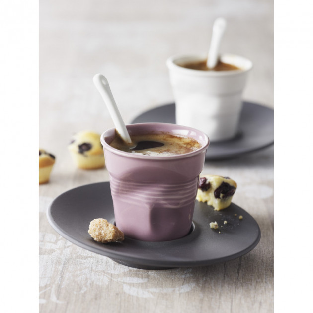 Espresso dans un Gobelet Froisse Revol Espresso dans un Gobelet Froisse Revol