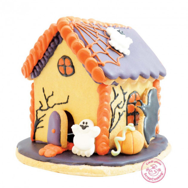 Maison Halloween realisee grace au kit emporte-pieces inox Halloween Horror House ScrapCooking Maison Halloween realisee grace au kit emporte-pieces inox Halloween Horror House ScrapCooking