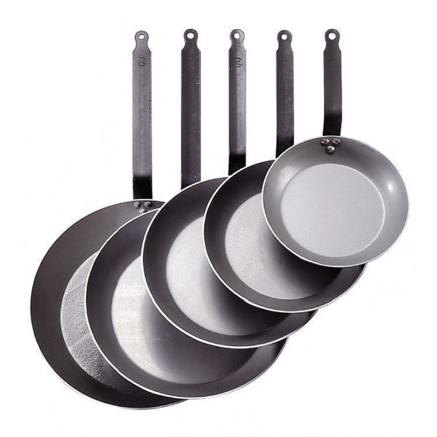 Collection Carbone Plus. tole d'acier blanche. poele a frire ronde. coupe lyonnaise Collection Carbone Plus. tole d'acier blanche. poele a frire ronde. coupe lyonnaise