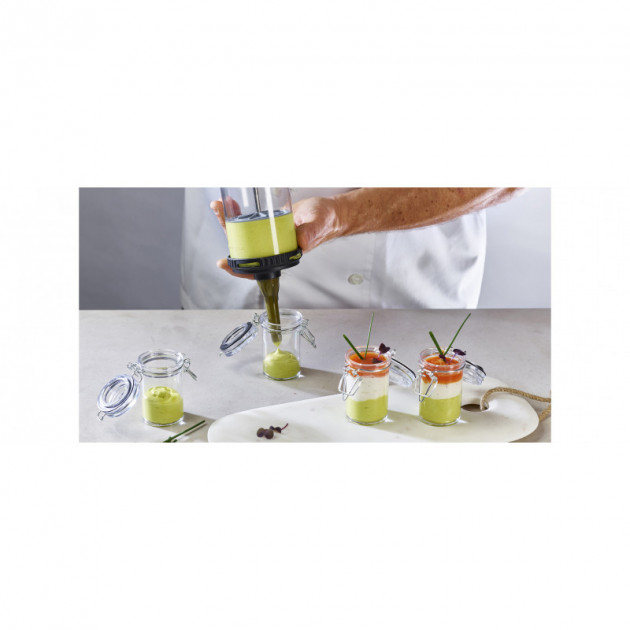 Remplissez vos verrines facilement avec la Douille a Garnir Remplissez vos verrines facilement avec la Douille a Garnir