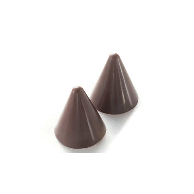 Cones en chocolat realises avec le moule en silicone pour chocolat easy choc