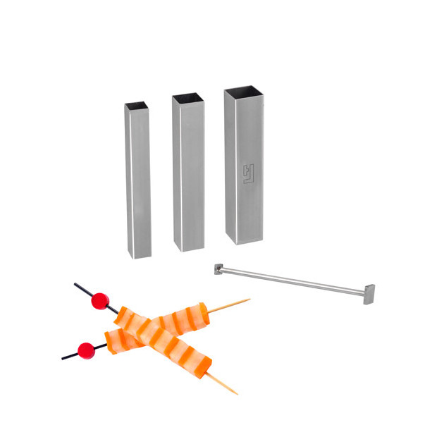 Set Design culinaire. 3 tubes decoupoirs carres + poussoirs