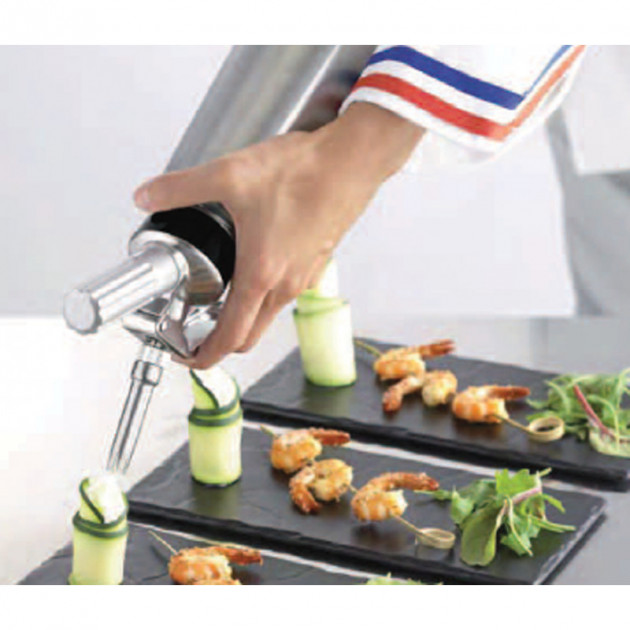 Realisation avec le siphon professionnel Mastrad