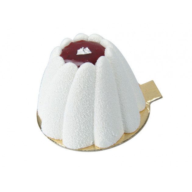 Entremet en forme de Cone cannele Entremet en forme de Cone cannele