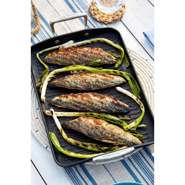 Grill geant anti-adherant 34 x 25 cm Le Creuset Grill geant anti-adherant 34 x 25 cm Le Creuset