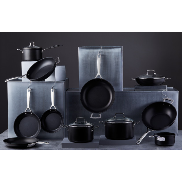 Sauteuse Provençale 30 cm AntiAdhérente avec couvercle Les Le Creuset Cuisineaddict