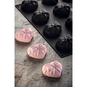 Moule Silicone Cadeau Coeur 7,3 x 6,6 cm x H 3,6 cm (x12) Pavoflex Moule Silicone Cadeau Coeur 7,3 x 6,6 cm x H 3,6 cm (x12) Pavoflex