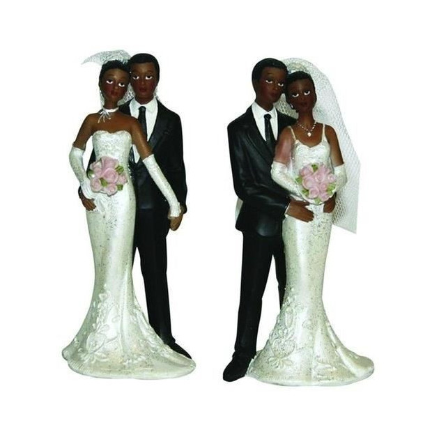 Figurine Mariage Maries Metisses se tenant la main 13 cm