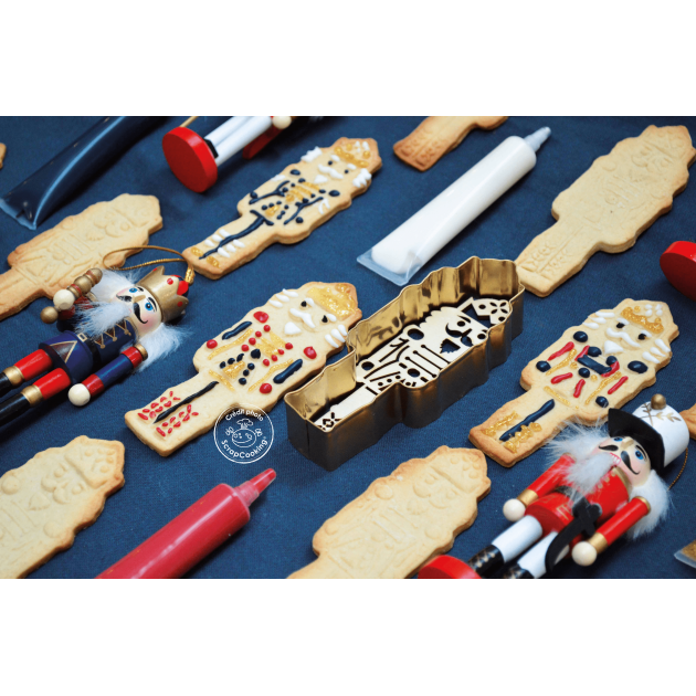 Découpoir Casse Noisette  Découpoir Casse Noisette