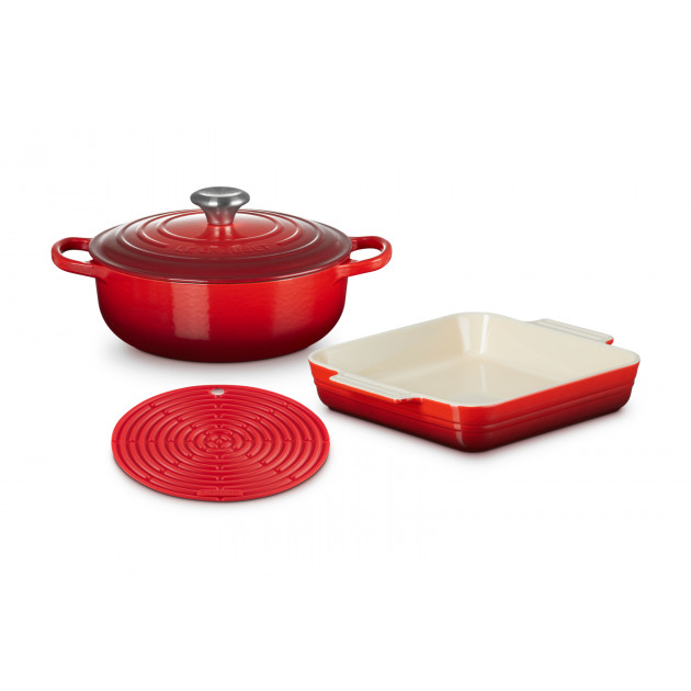 Set Cocotte 24 cm, Plat à Gratin 23 cm et Dessous de Plat Cerise Le Creuset