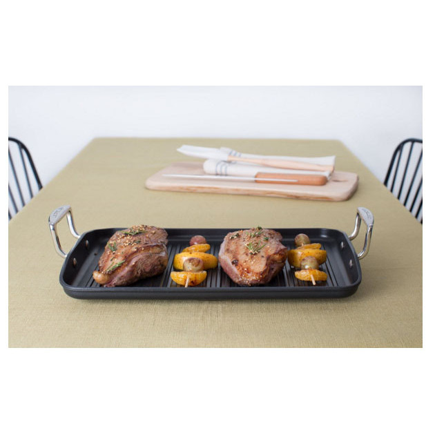 Grill geant anti-adherant 34 x 25 cm Le Creuset Grill geant anti-adherant 34 x 25 cm Le Creuset