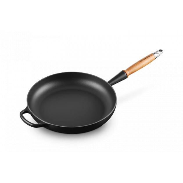Poêle en Fonte 28 cm Noir Mat avec Manche en Bois Le Creuset Signature