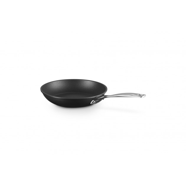 Poêle 22 cm Anti-Adhérente Les Forgées Le Creuset Poêle 22 cm Anti-Adhérente Les Forgées Le Creuset