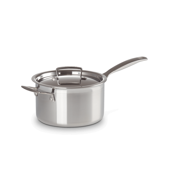 Le Creuset casserole  Le Creuset casserole