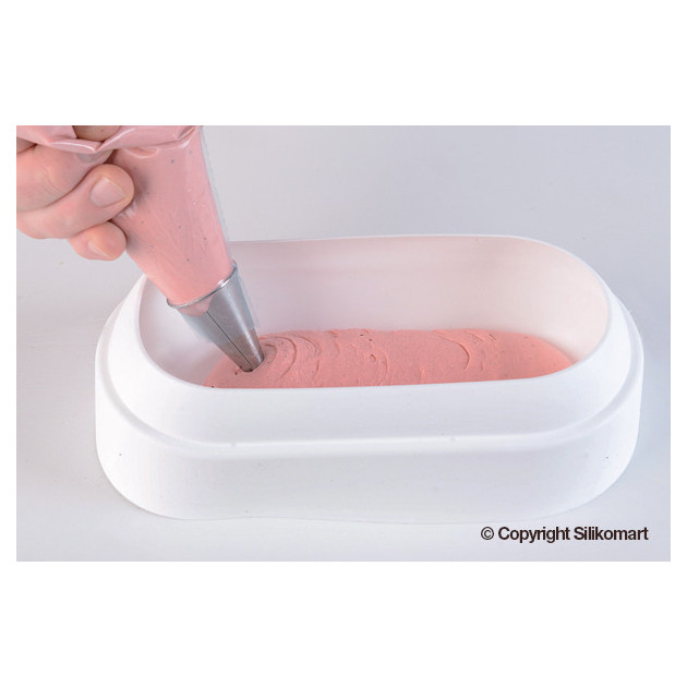 Ganache framboise realise dans le Moule en Silicone Silikomart