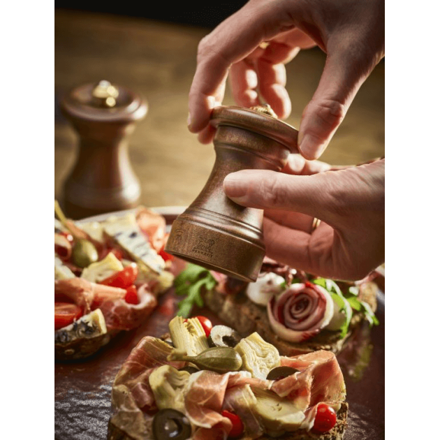 Moulin à Poivre Moulin à Poivre