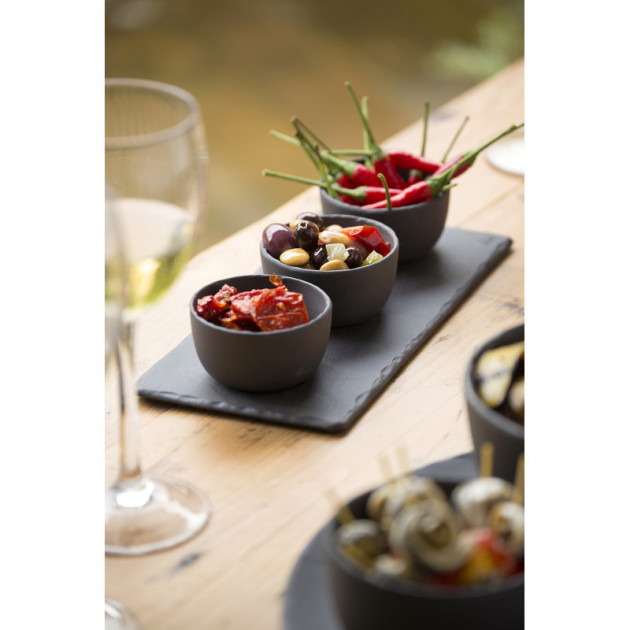 Aperitif gourmand sur l'Assiette rectangulaire en porcelaine Basalt Revol