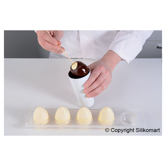 Realisation d'oeufs avec le Moule 5 Oeufs silicone Silikomart