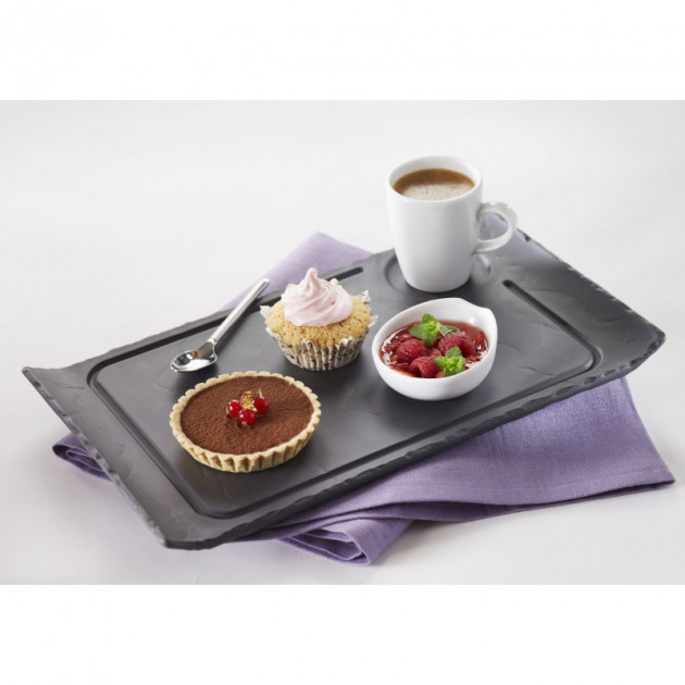Cafe gourmand sur une assiette Basalt en porcelaine Revol Cafe gourmand sur une assiette Basalt en porcelaine Revol