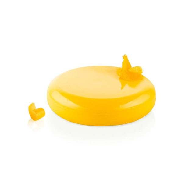 realisation d'un gateau avec le moule rond en silicone realisation d'un gateau avec le moule rond en silicone