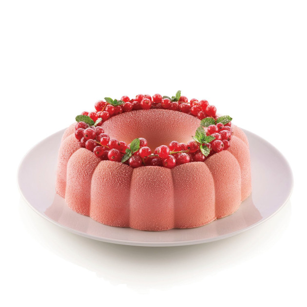 Realisation d'un gateau aux fruits rouges dans le Moule Paradise Silikomart