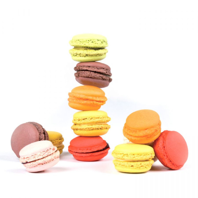 Realisation de macarons colorés
