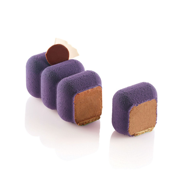 Entremet violet réalisé à partir du moule Silikomart Galaxy 