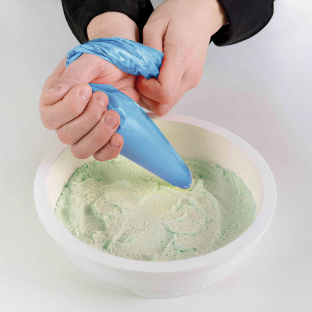 Remplissage du Moule silicone Vague Silikomart Professional