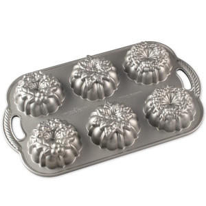 Moule à Gâteaux Couronnes de Noël (x6) Silver Nordic Ware Moule à Gâteaux Couronnes de Noël (x6) Silver Nordic Ware