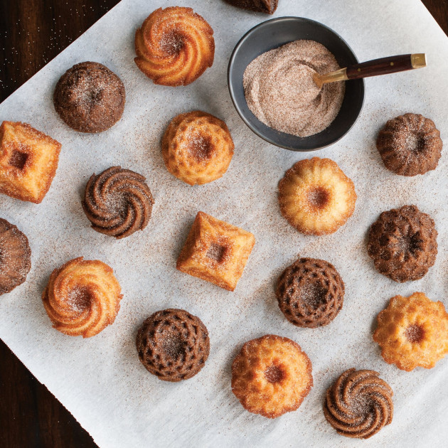 Moule Bundt Nordic Ware - 12 Mini Bundts Moule Bundt Nordic Ware - 12 Mini Bundts