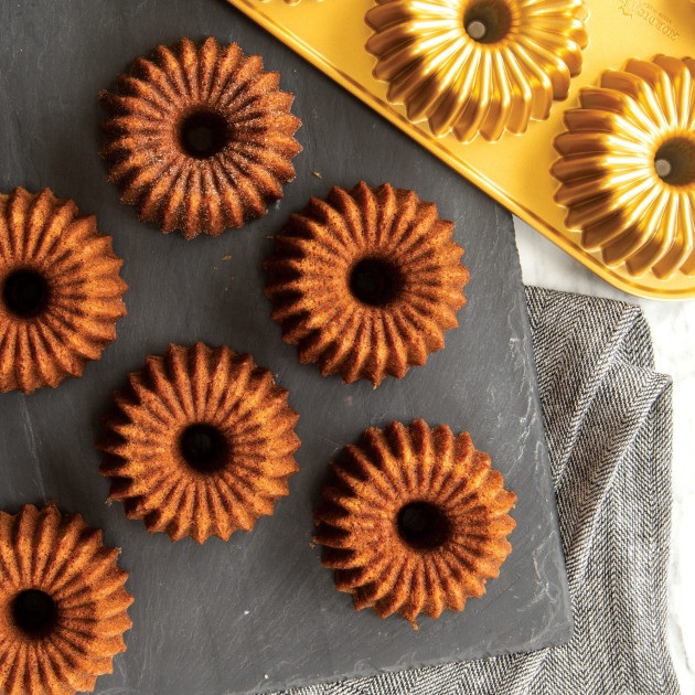 Moule Bundt Nordic Ware - 6 Bundts Moule Bundt Nordic Ware - 6 Bundts