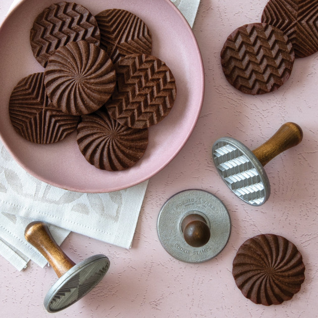Tampons à Biscuits avec Manches en Bois Tampons à Biscuits avec Manches en Bois