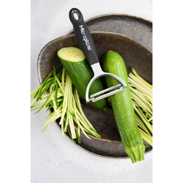 Économe à Julienne Manche ergonomique en Y Microplane