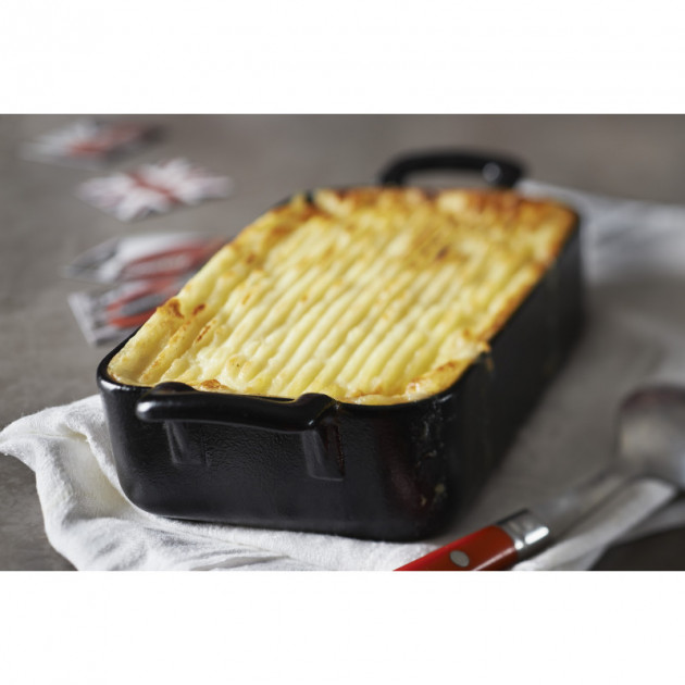 Hachis parmentier realise dans un plat rectangulaire Belle Cuisine Revol