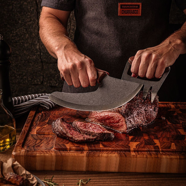 Couteau avec Lame Noire