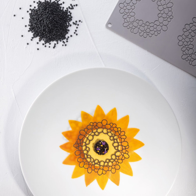 Décoration Dentelle Couronne de Fleurs