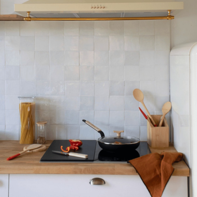 Protège plaque & planche à découper 2 en 1 Protège plaque & planche à découper 2 en 1