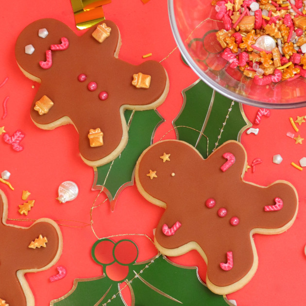 Biscuits Pain D'épices Décorés avec les Vermicelles PME