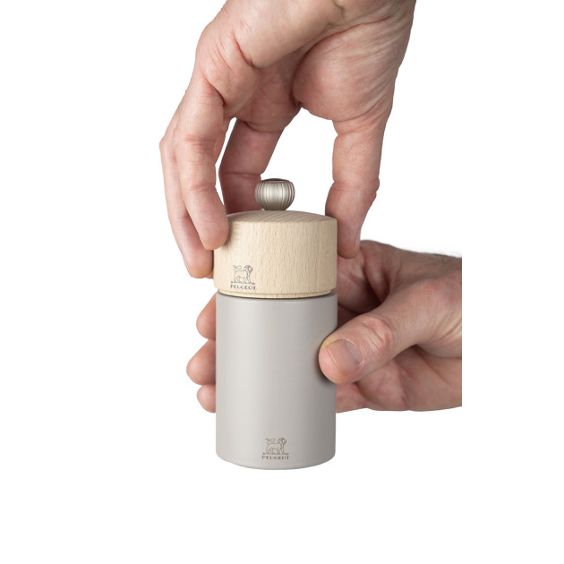 Moulin à Sel Manuel Moulin à Sel Manuel