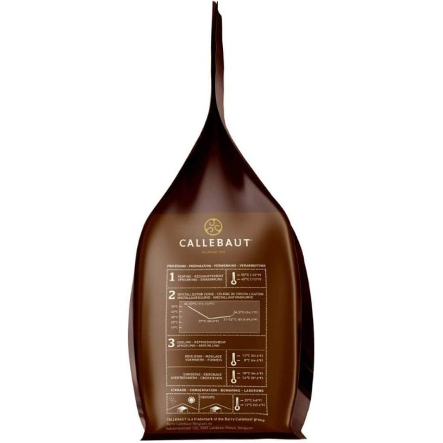Chocolat noir n°811 2,5kg Callebaut côté gauche Chocolat noir n°811 2,5kg Callebaut côté gauche