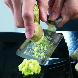 Râpe à Gingembre et Agrumes en Inox Nishikidori