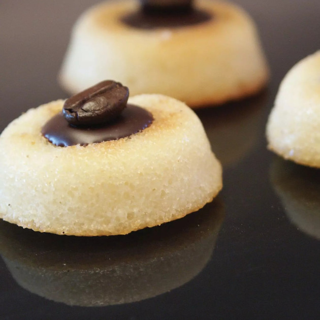 Moule Silicone Savarins 6,5 cm x H 2,1 cm (x8) Silikomart