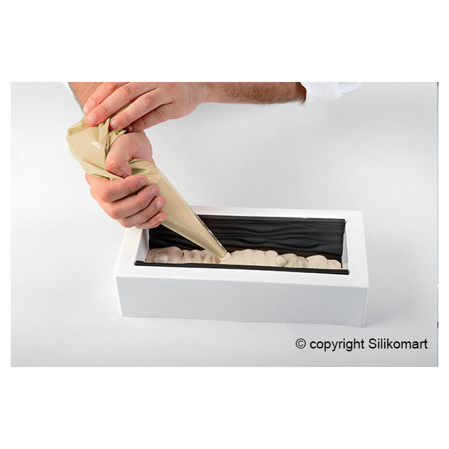 Remplissage du Kit Moule a Bouche et Tapis Arabesque Remplissage du Kit Moule a Bouche et Tapis Arabesque