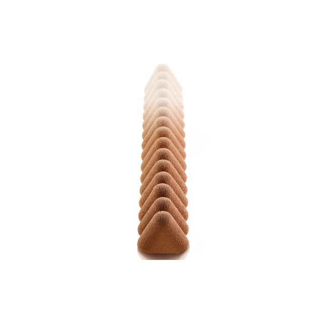 Bûche Triangulaire realisee avec le moule silicone 4 bûches Silikomart Bûche Triangulaire realisee avec le moule silicone 4 bûches Silikomart